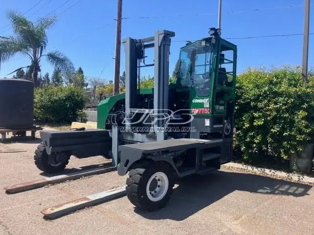 30,000 lb. Combilift #C30000, Multi-Directional Forklift, 153" raised mast height, 70 hours, 2020 - Image 1