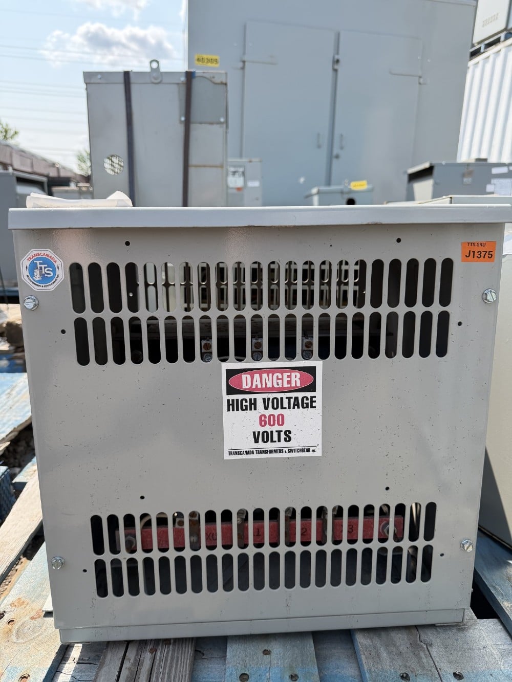 6 KVA 600 Delta Primary, 208Y/120 Secondary, Hammond Mfg., Dry Type K Transformer, Isolation, 3-Phase, 60 Hz - Image 3