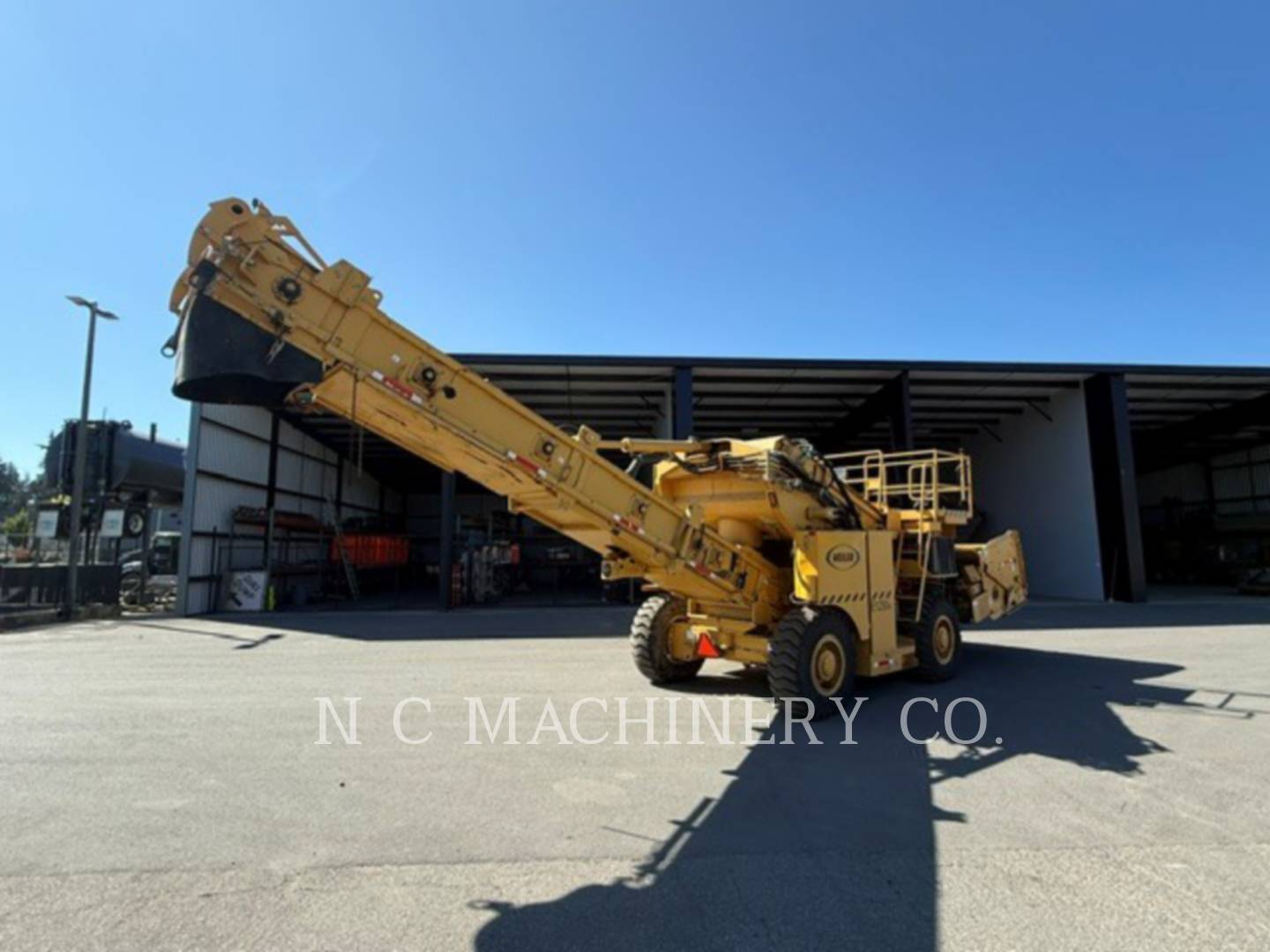 Weiler E1250B, Asphalt Paver, 819 hours, S/N: VKB001233, 2018 - Image 2