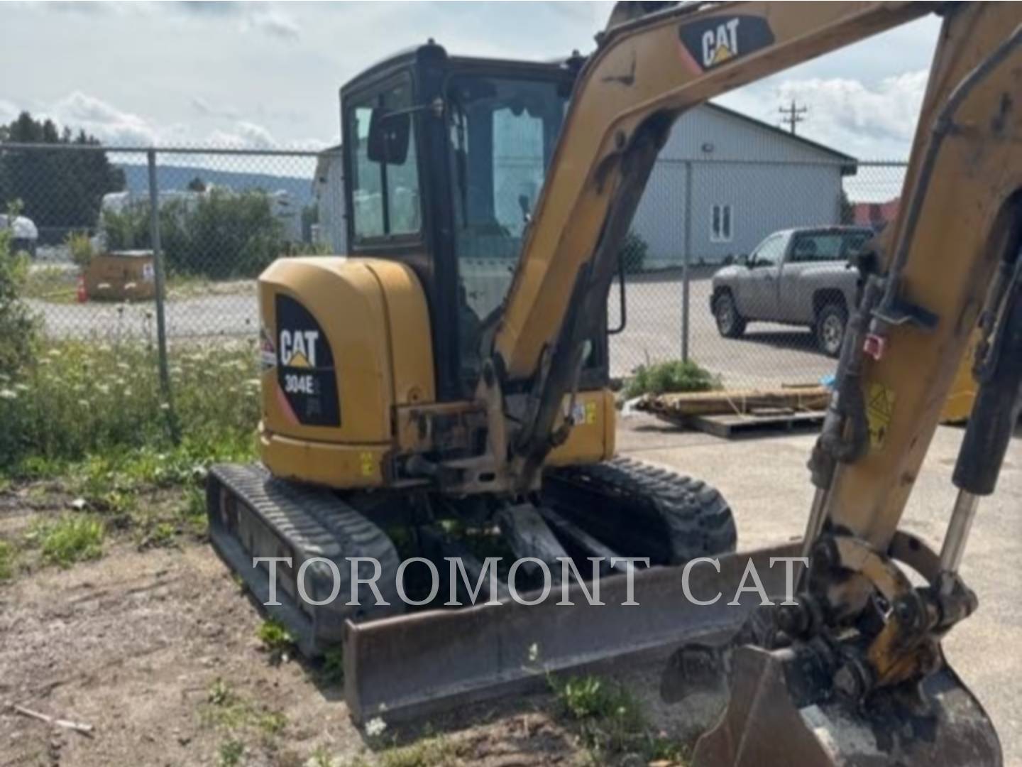 Cat 304E2, Mini Excavator, 1834 hours, S/N: ME402640, 2017 - Image 2