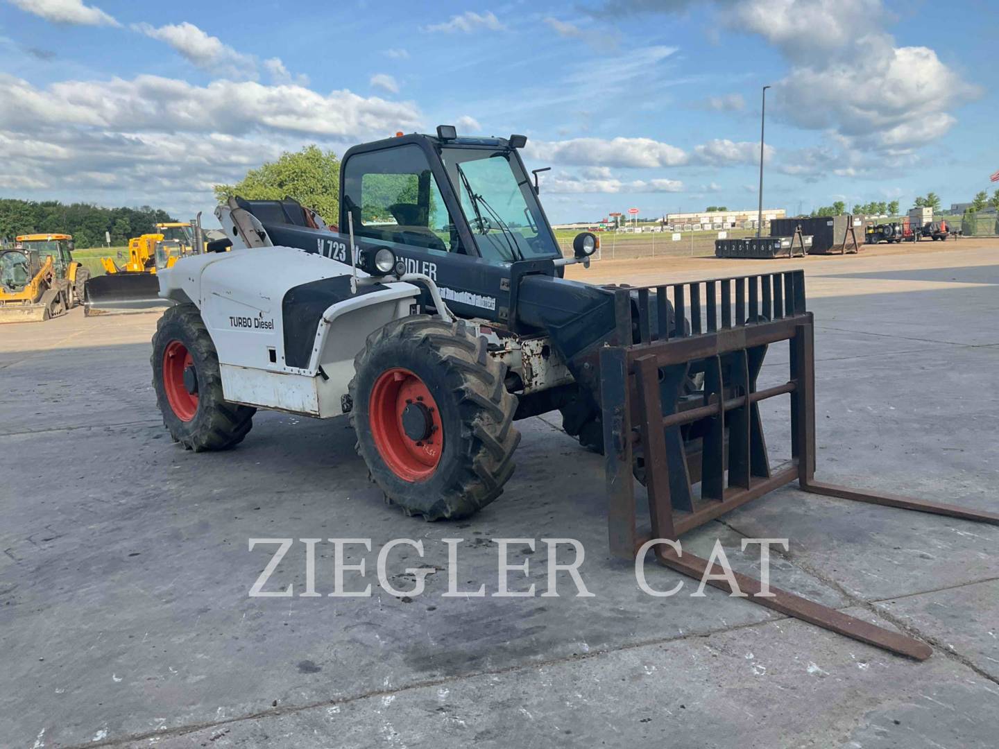 Bobcat V723, Telehandler, 6376 hours, S/N: 367811007, 2004 - Image 2