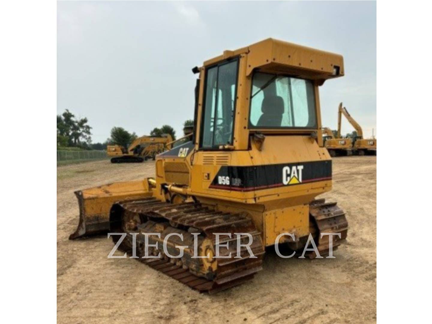 Caterpillar D5G, 6685 hours, S/N: RKG01993, 2005 - Image 4
