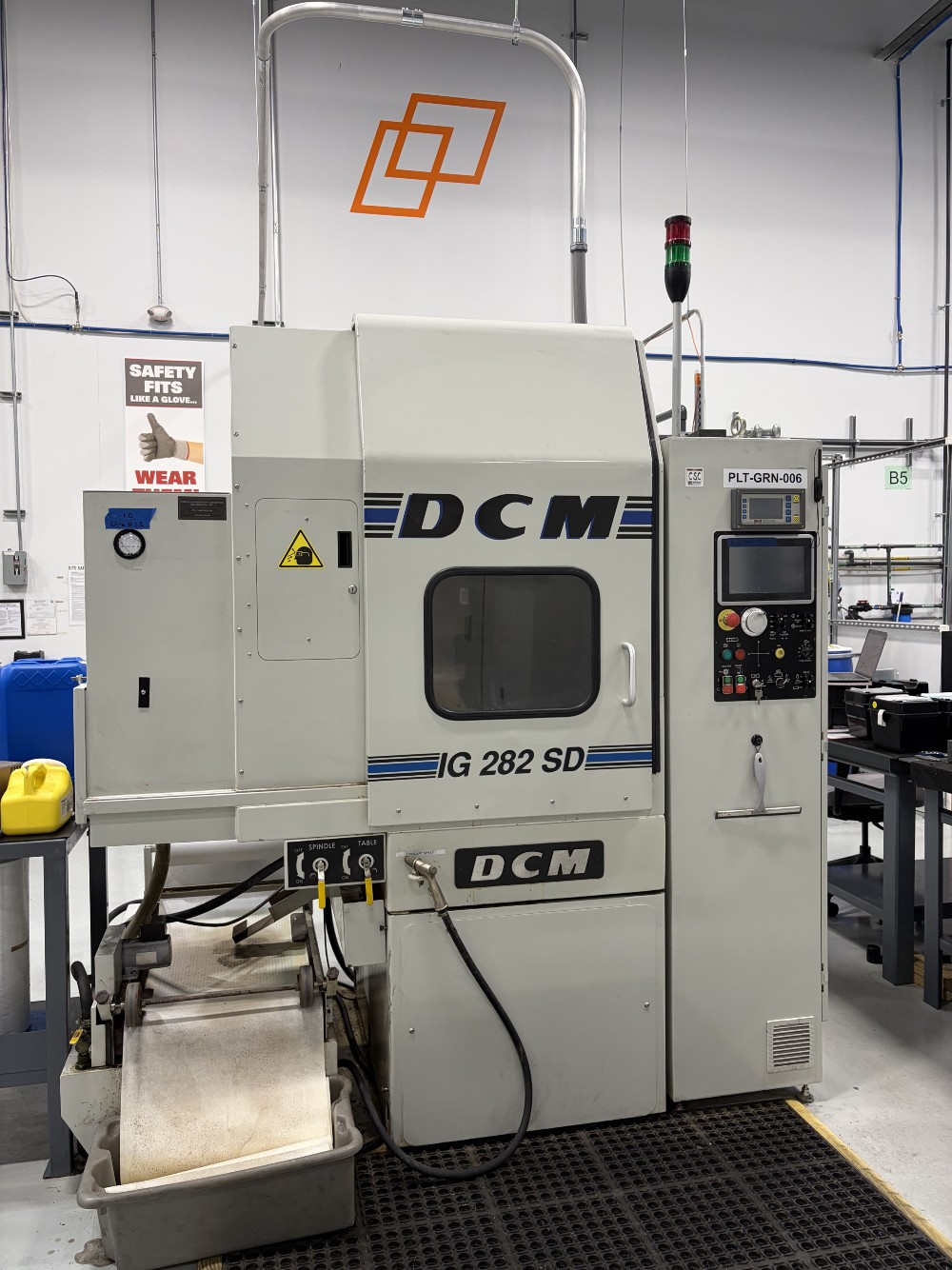 DCM Tech #IG-282-SD-HD, Rotary Surface Grinder, 27" swing, 24" diameter table, 12-15" wheel, 200-2330 RPM - Image 1