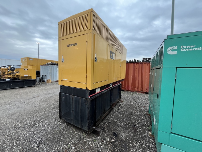 250 KW Caterpillar #3306B, diesel generator set, 120/208 Volts, 3-phase, 450 hours, 1800 RPM, weatherproof - Image 3