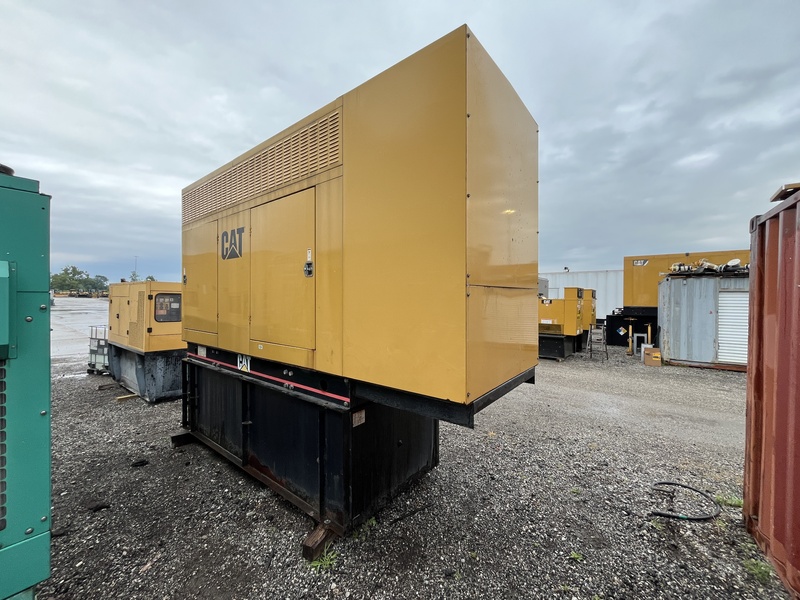 250 KW Caterpillar #3306B, diesel generator set, 120/208 Volts, 3-phase, 450 hours, 1800 RPM, weatherproof - Image 4
