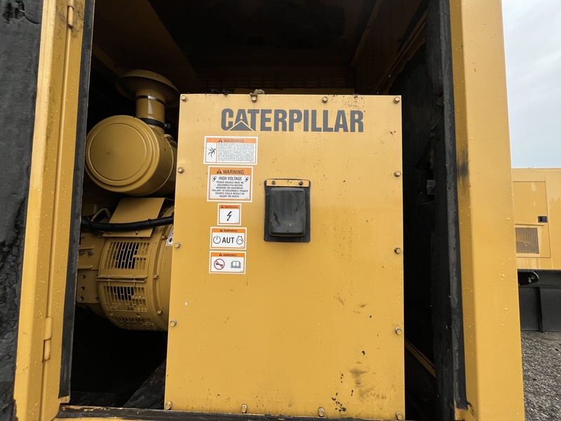 250 KW Caterpillar #3306B, diesel generator set, 120/208 Volts, 3-phase, 450 hours, 1800 RPM, weatherproof - Image 6
