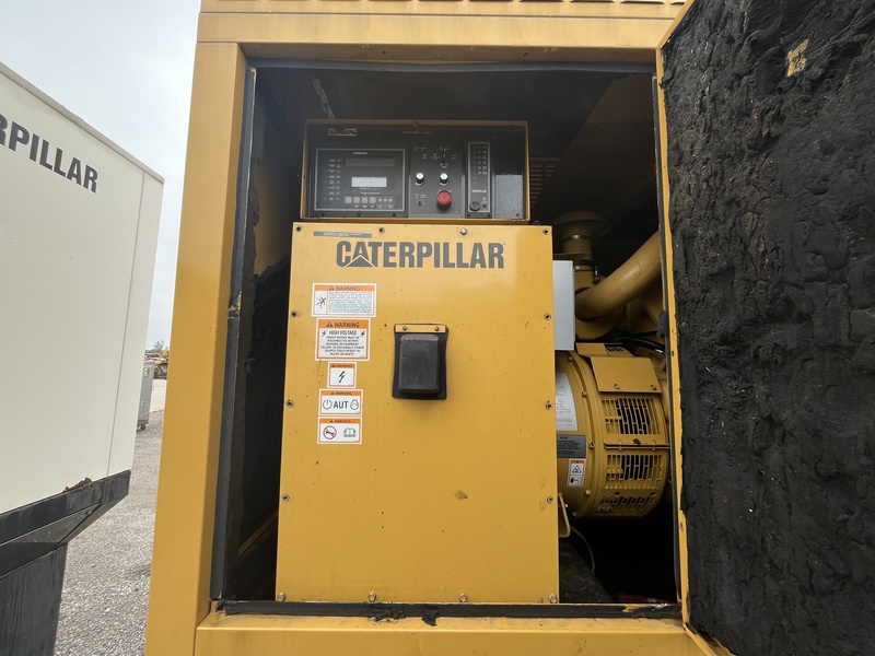 250 KW Caterpillar #3306B, diesel generator set, 120/208 Volts, 3-phase, 450 hours, 1800 RPM, weatherproof - Image 7