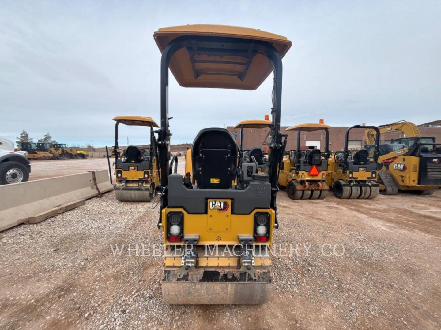 Caterpillar CB2.5 GC, Twin Drum Roller, 338 hours, S/N: 64000225, 2023 - Image 5