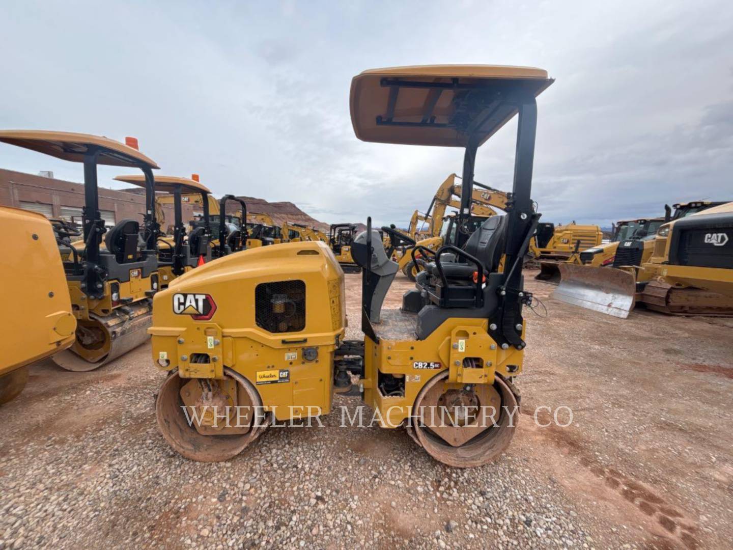 Caterpillar CB2.5 GC, Twin Drum Roller, 338 hours, S/N: 64000225, 2023 - Image 6