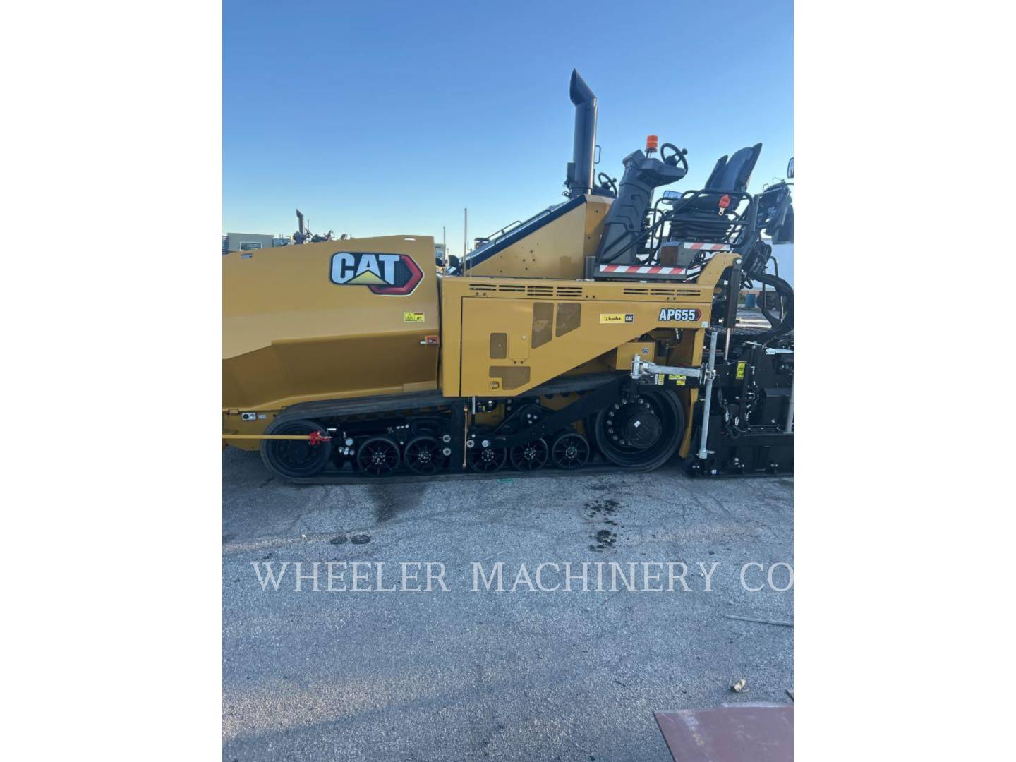 Caterpillar AP655, Asphalt Paver, 57 hours, S/N: R6600326, 2026 - Image 1