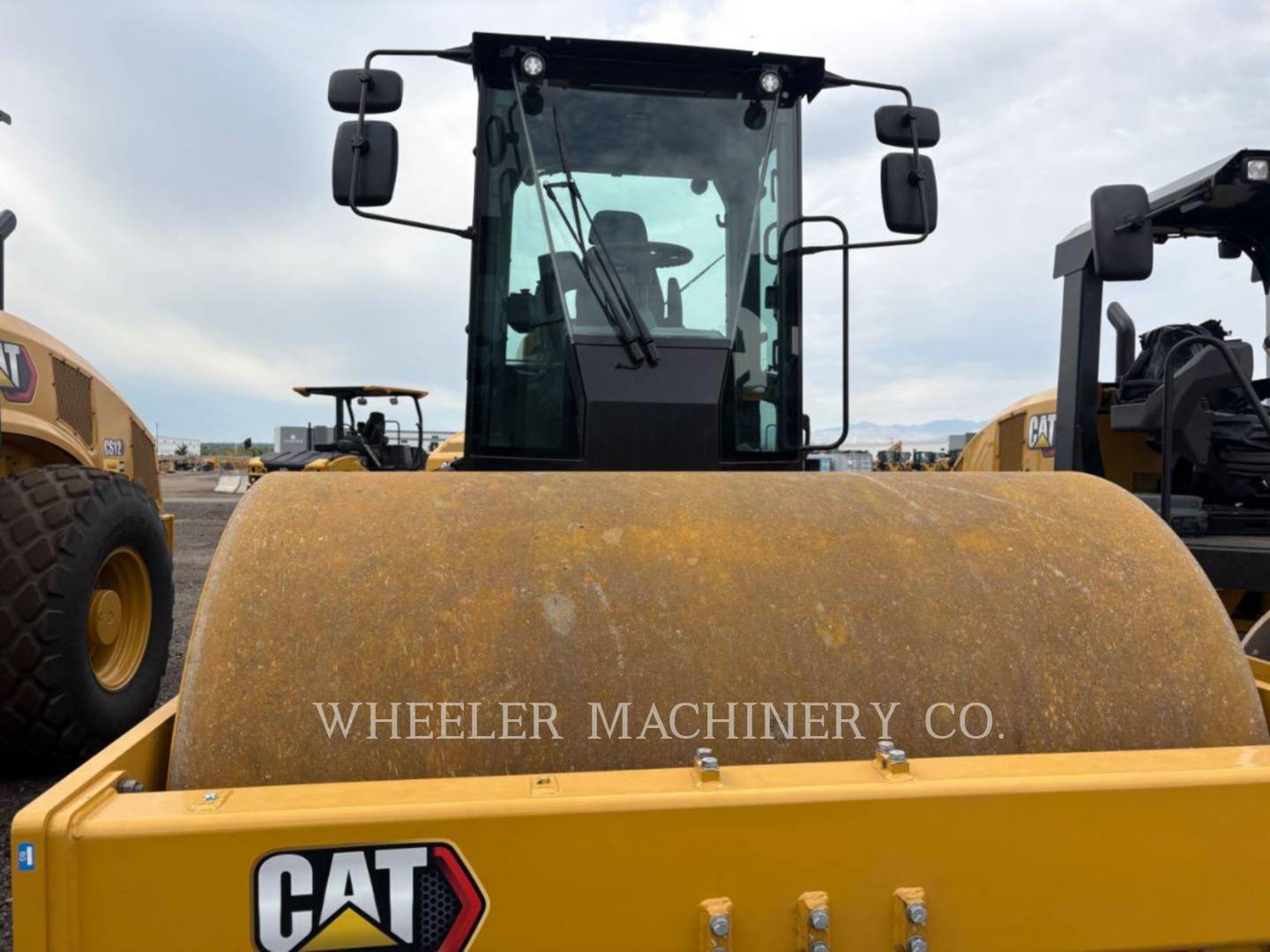 Caterpillar CS12, Vibratory Single Drum Smooth, 26 hours, S/N: 5G300448, 2026 - Image 2
