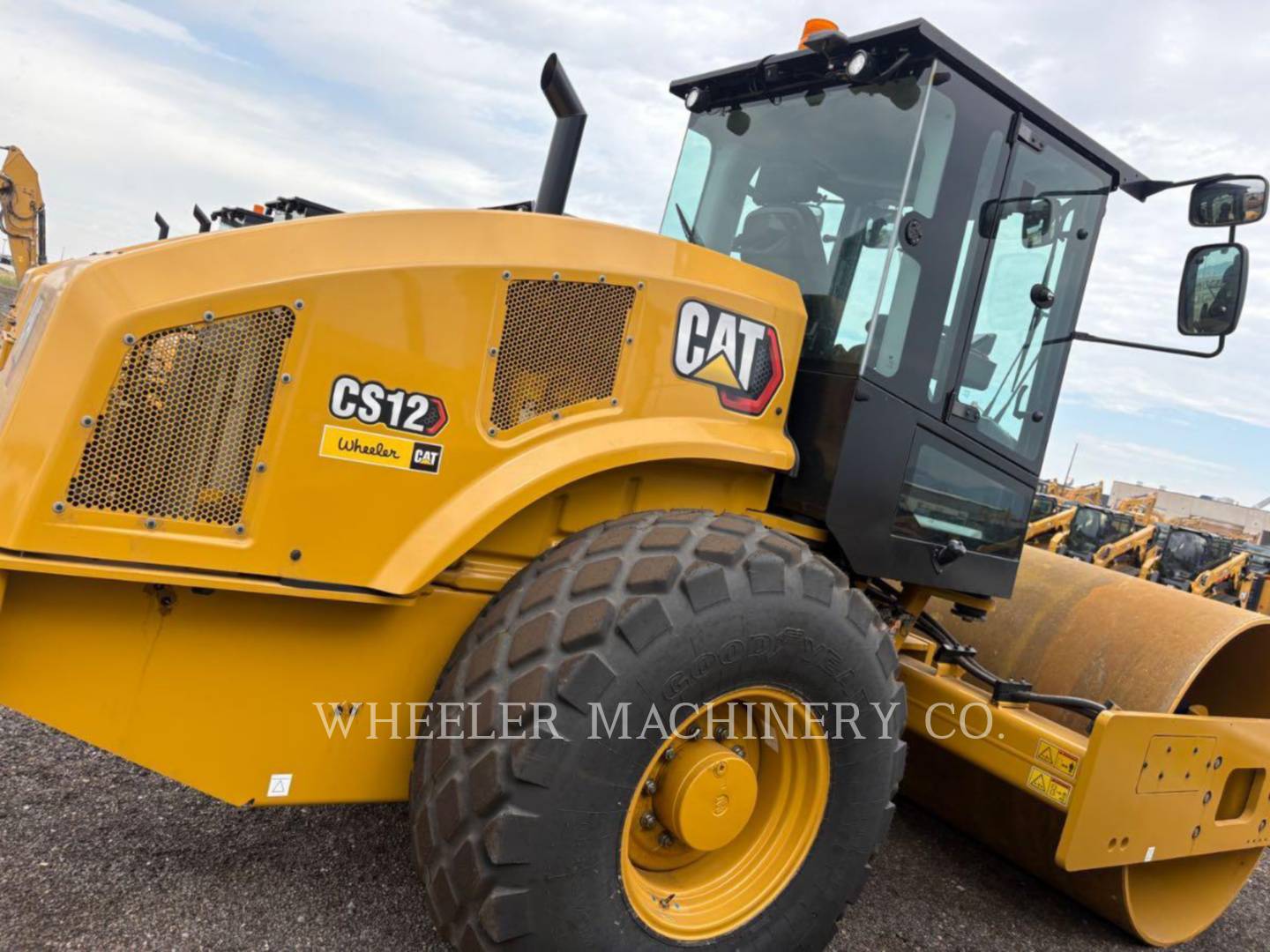 Caterpillar CS12, Vibratory Single Drum Smooth, 26 hours, S/N: 5G300448, 2026 - Image 3