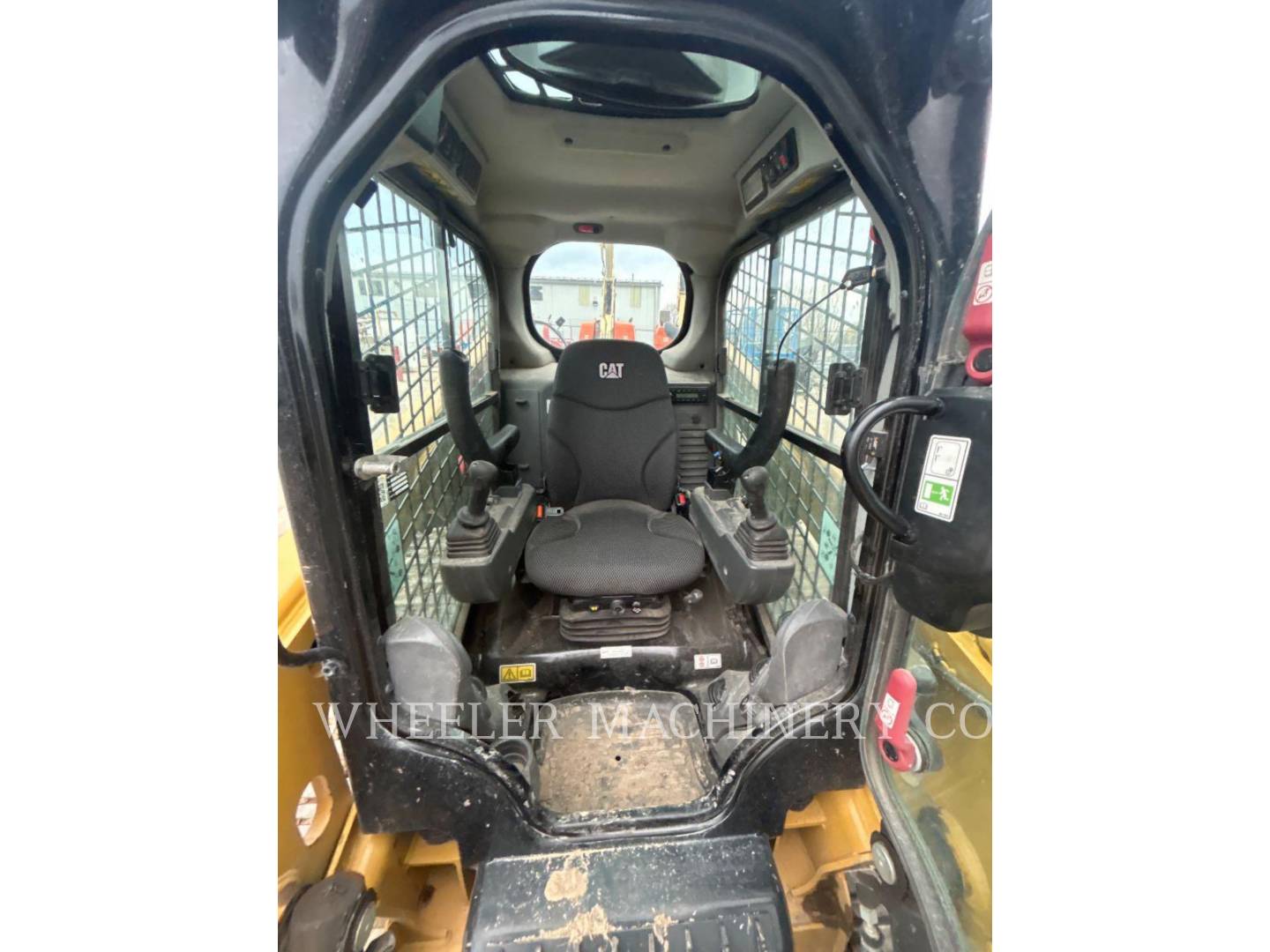 Caterpillar 239D3 C3H2, Track Loader, 665 hours, S/N: RWK01245, 2023 - Image 8