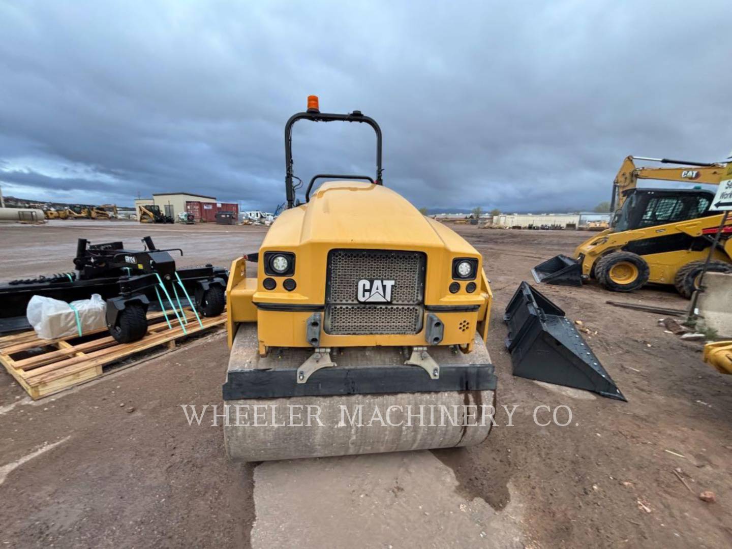 Caterpillar CB4.4, Twin Drum Roller, 260 hours, S/N: 65100486, 2025 - Image 2