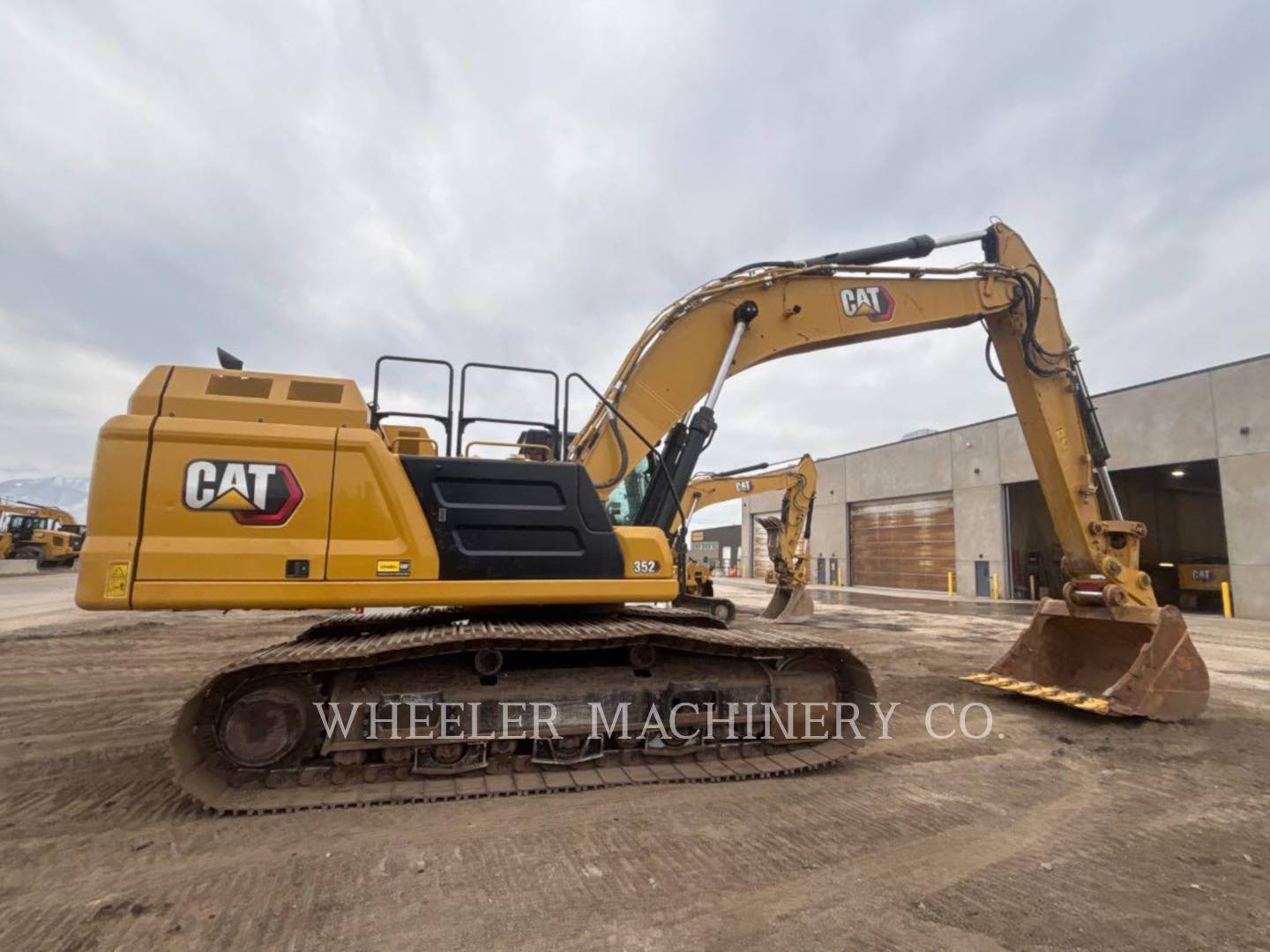 Caterpillar 352 CF, Crawler Excavator, 2130 hours, S/N: KXH20078, 2024 - Image 1