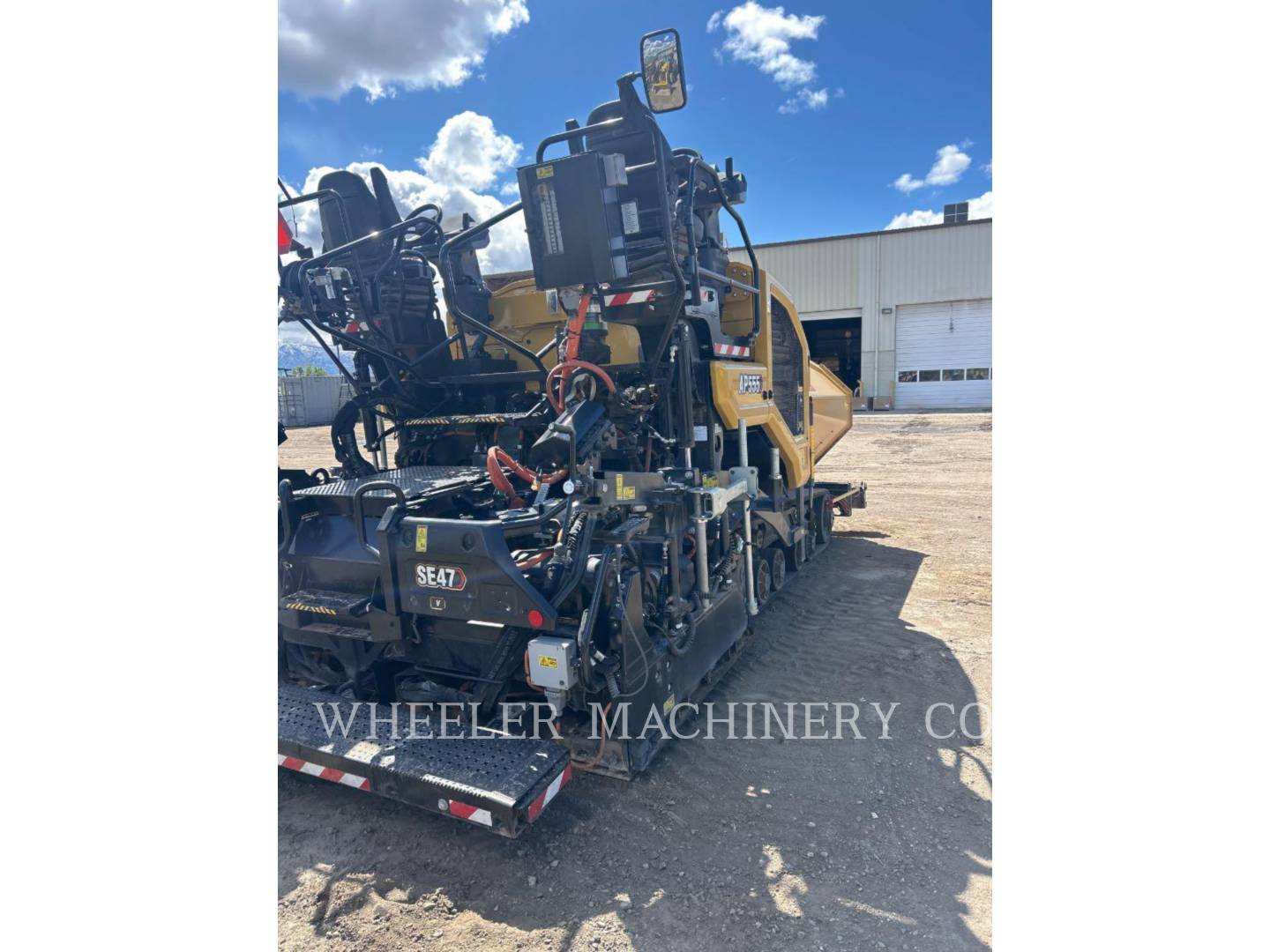 Caterpillar AP555, Asphalt Paver, 409 hours, S/N: 4M600268, 2025 - Image 3