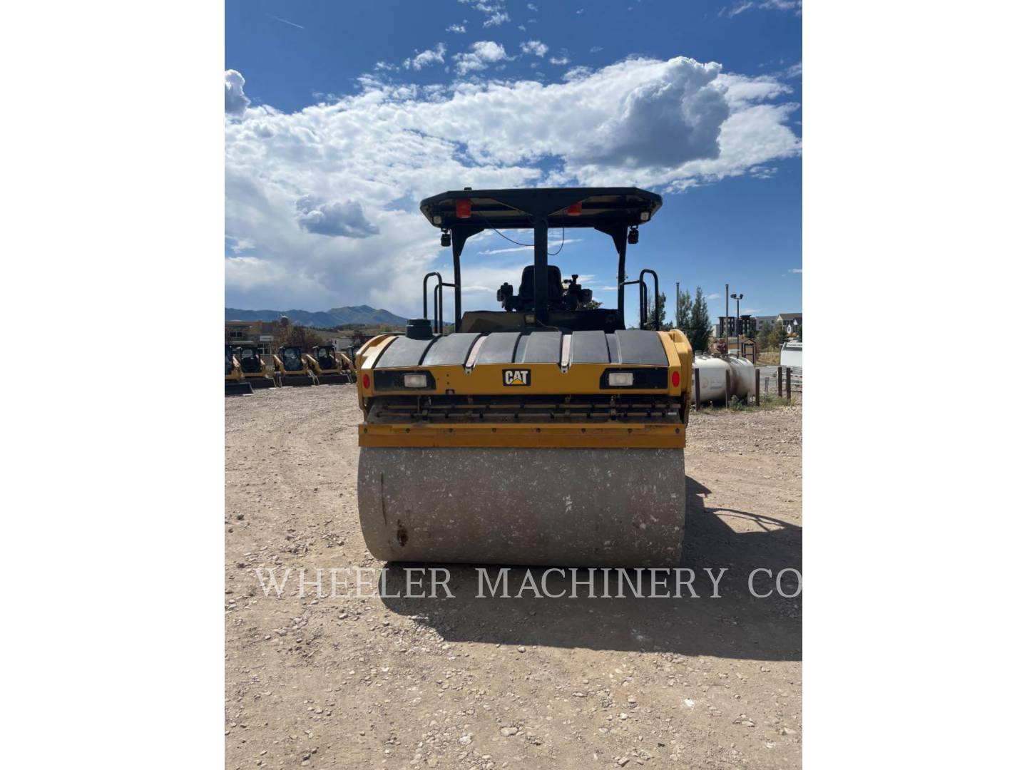 Caterpillar CB15, Twin Drum Roller, 2611 hours, S/N: M9400211, 2019 - Image 4