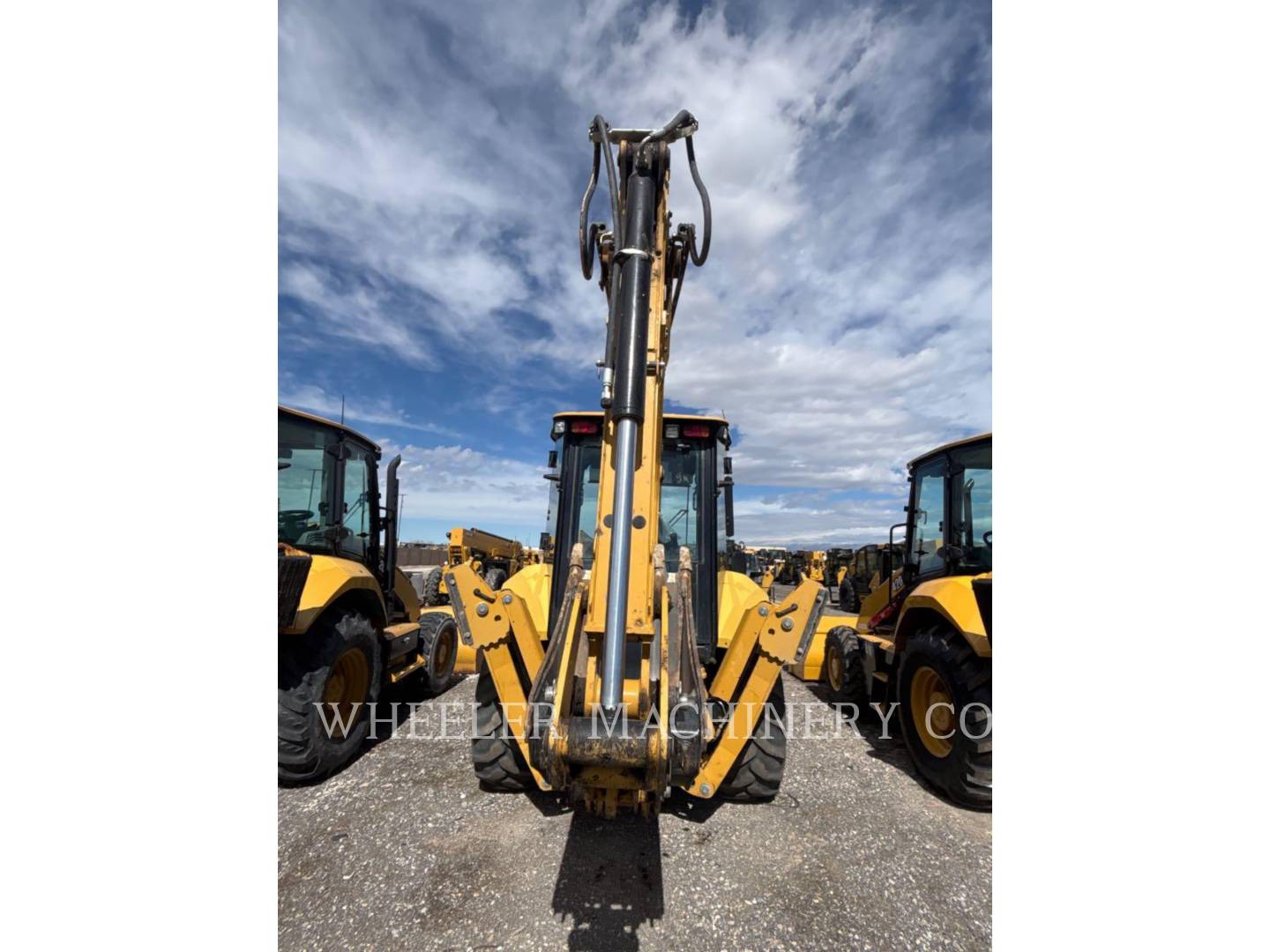 Cat 420, Backhoe Loader, 561 hours, S/N: H8T03210, 2023 - Image 6