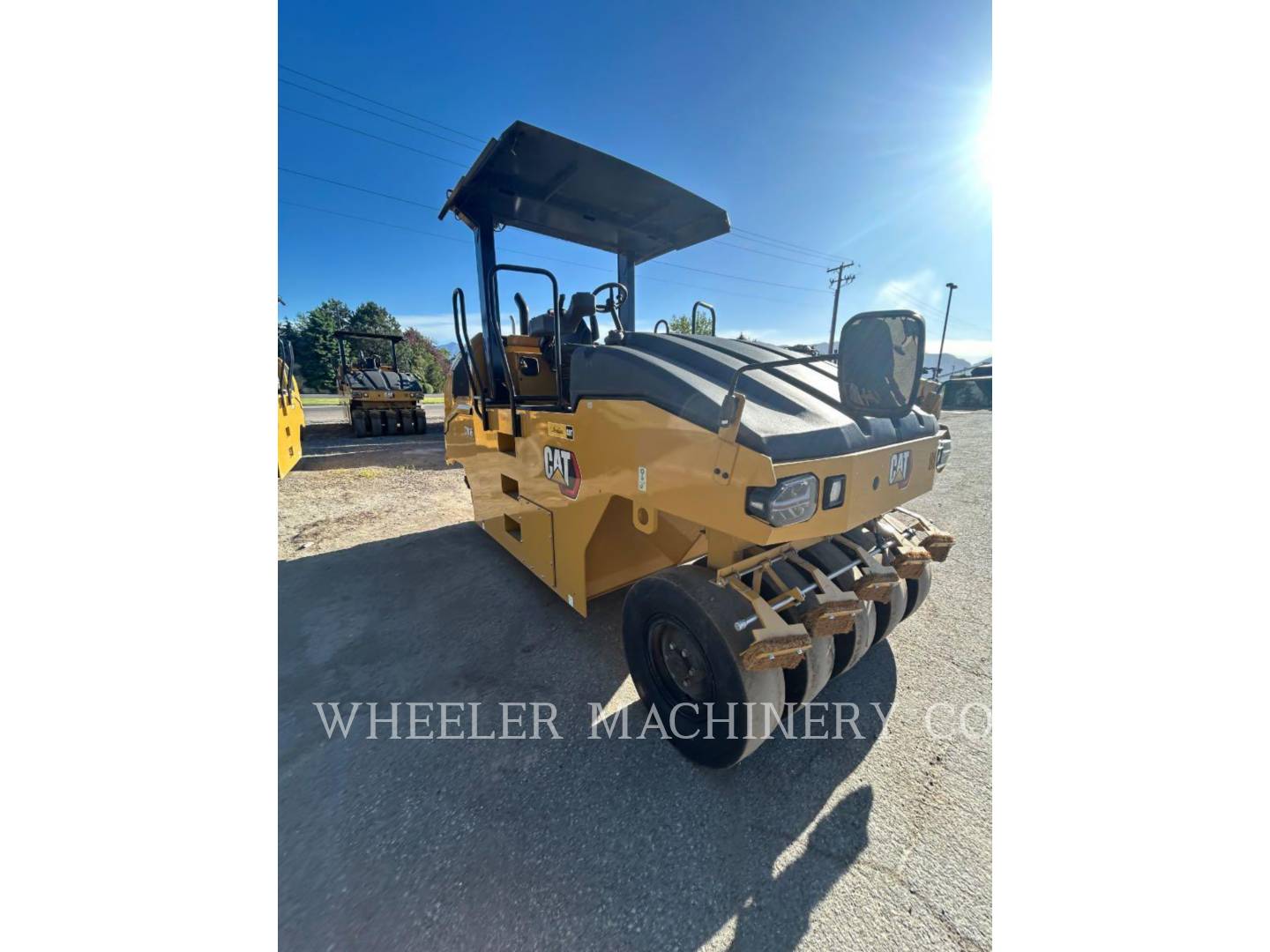 Caterpillar CW16, Pneumatic Tired Compactor, 96 hours, S/N: 69300252, 2026 - Image 4