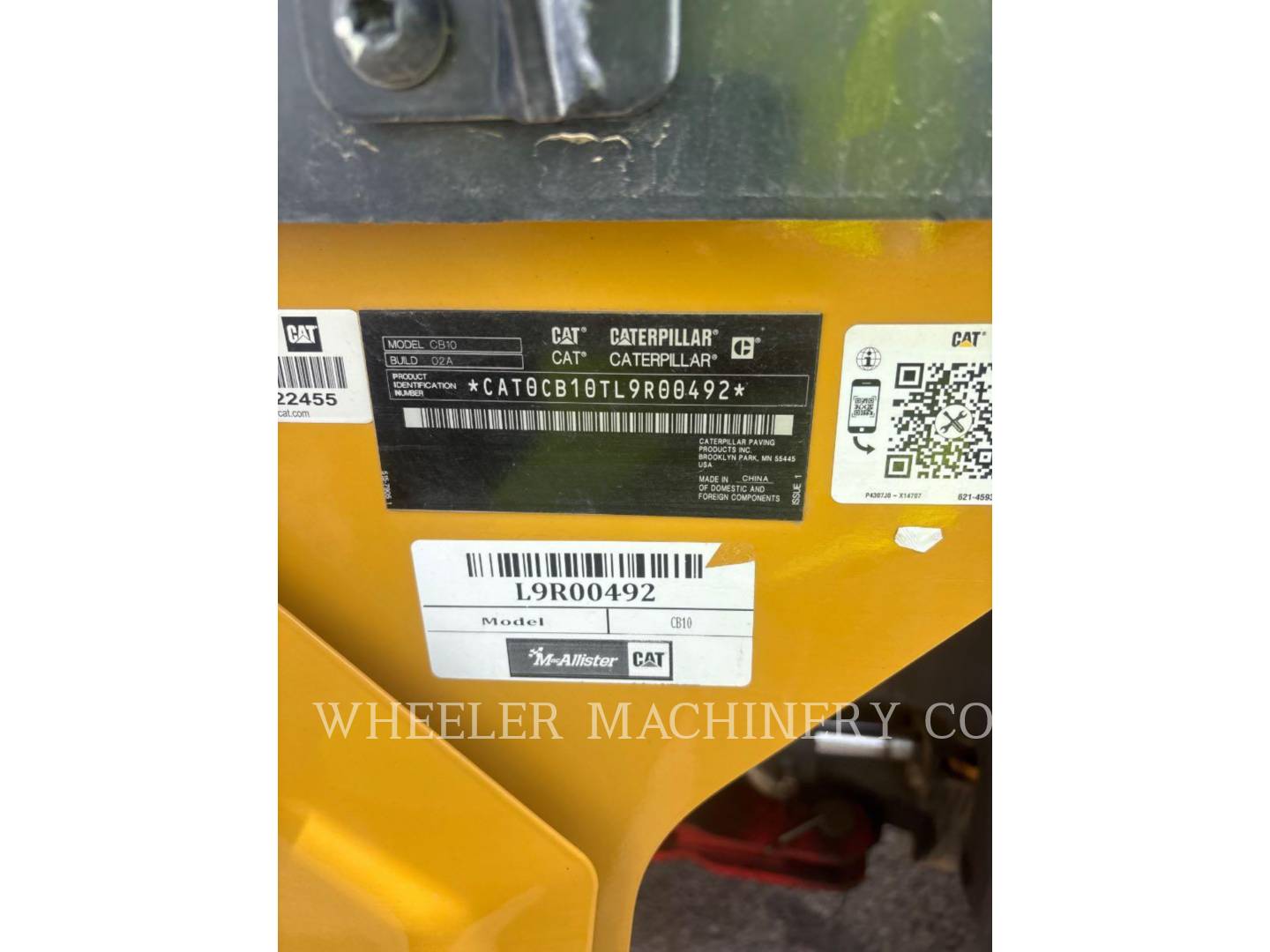 Caterpillar CB10, Twin Drum Roller, 632 hours, S/N: L9R00492, 2023 - Image 2