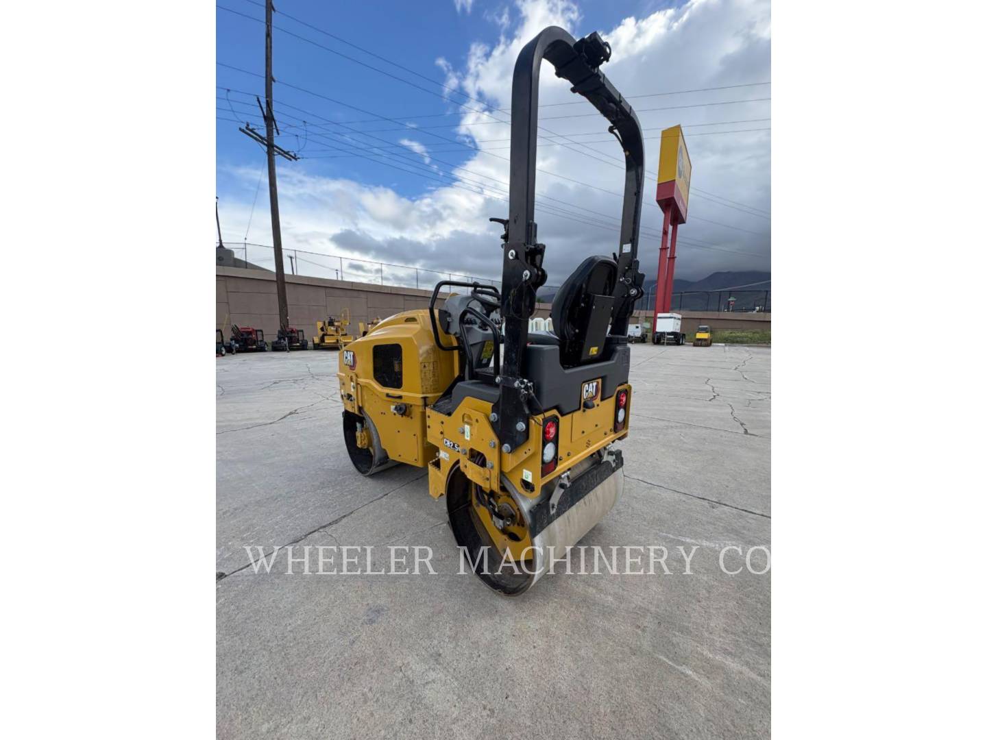 Caterpillar CB2.5 GC, Vibratory Single Drum Smooth, 161 hours, S/N: 64000240, 2023 - Image 5