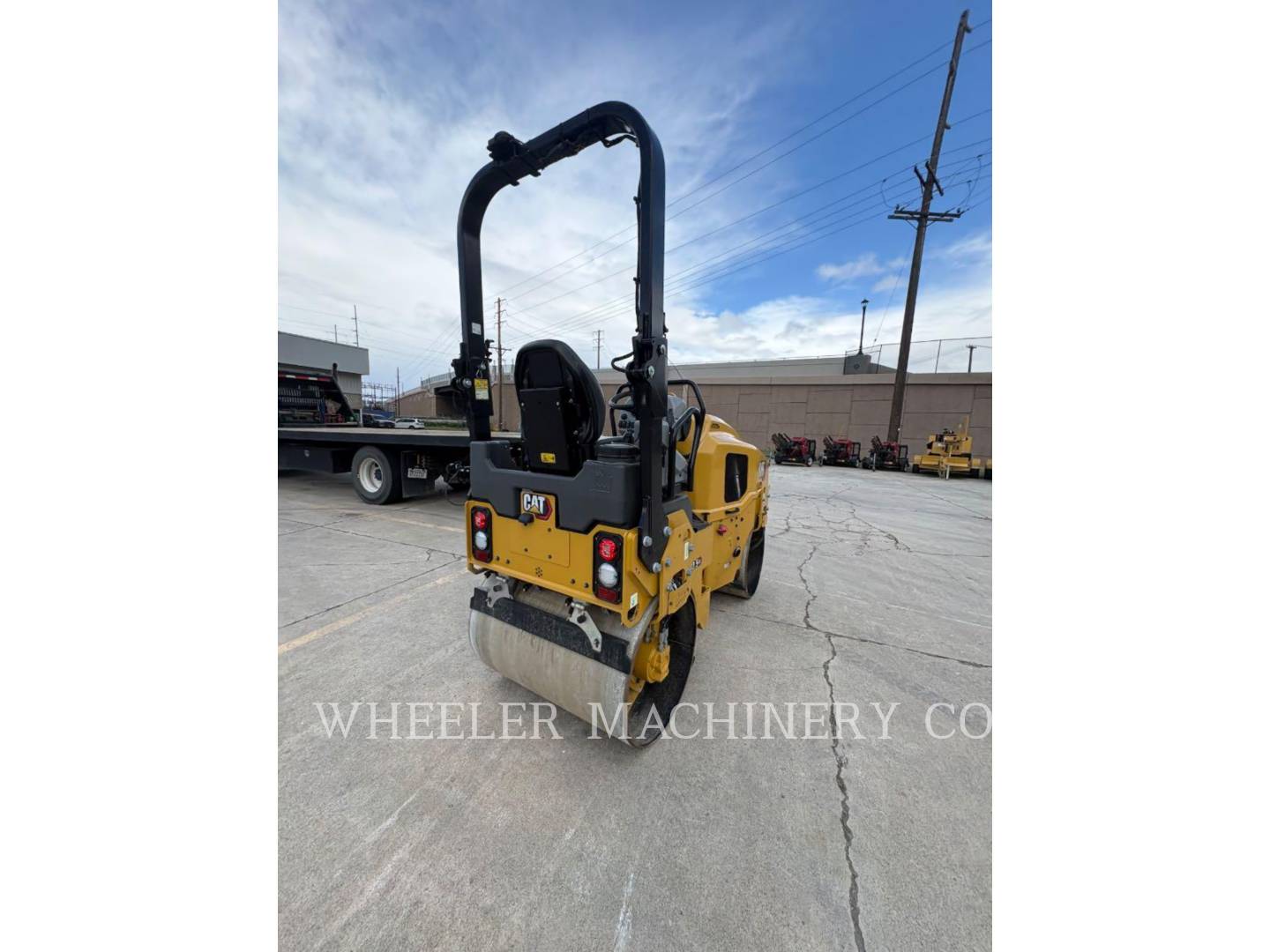 Caterpillar CB2.5 GC, Vibratory Single Drum Smooth, 161 hours, S/N: 64000240, 2023 - Image 7