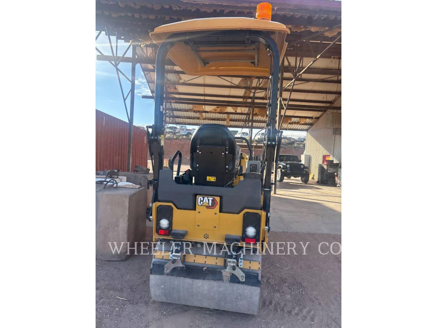 Caterpillar CB2.5, Twin Drum Roller, 182 hours, S/N: 64700257, 2023 - Image 4
