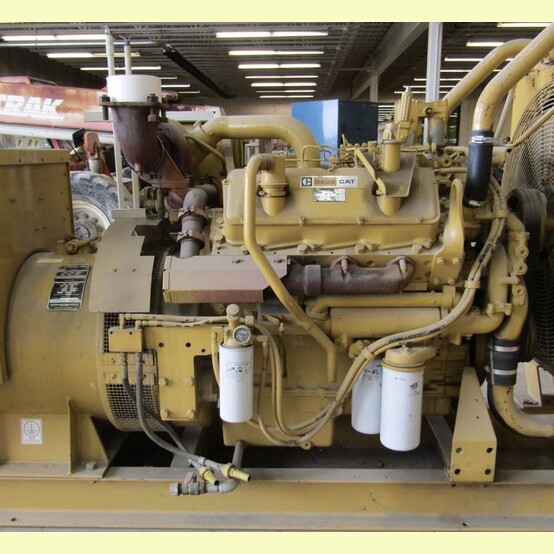 350 KW Caterpillar #3408, Diesel Generator Set, 480 Volts, 1800 RPM, SR-4 generator end, open skid, control - Image 2