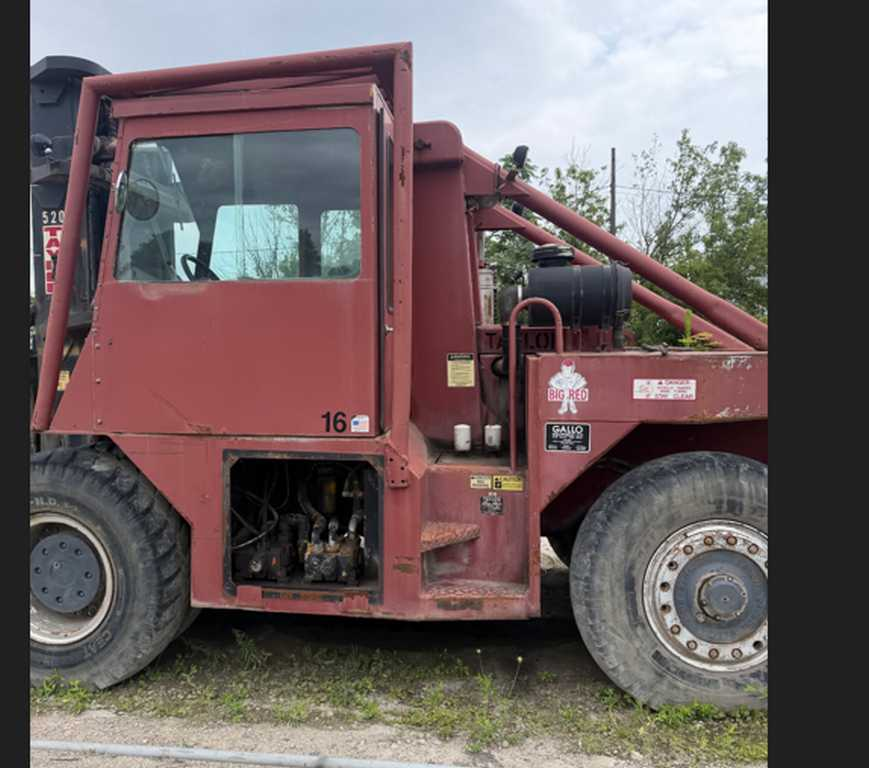 52,000 Lb. Taylor #Y-52-WOS, Forklift, 2-stage mast, pneu tires, Detroit Diesel - Image 2