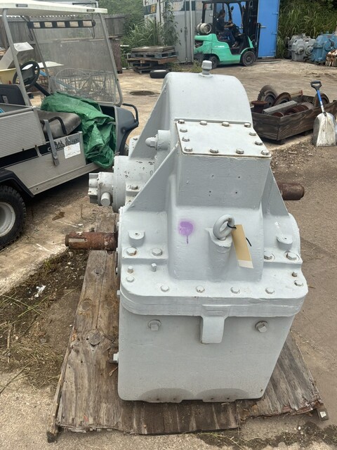 Elliott #C-6, Speed Reduction Gearbox - Image 6