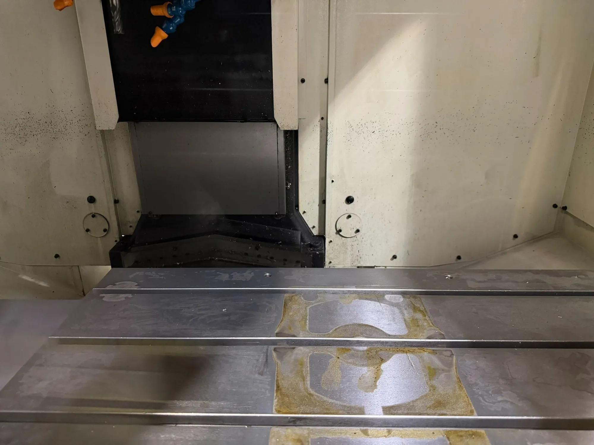 Fanuc #A-D21LIA5, CNC vertical machining center, 3-Axis, Drill Tap Center, 3,908 hours, 2014 - Image 5