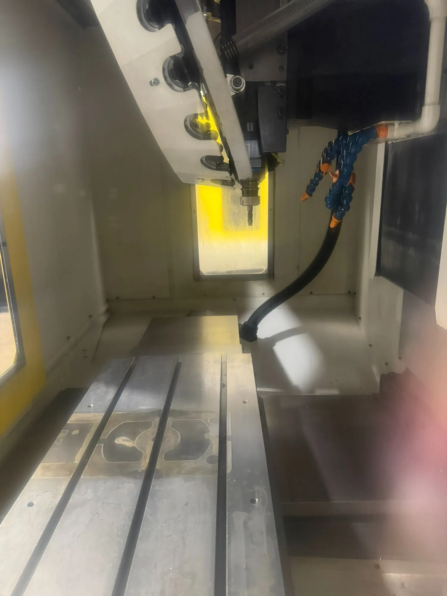 Fanuc #A-D21LIA5, CNC vertical machining center, 3-Axis, Drill Tap Center, 3,908 hours, 2014 - Image 6