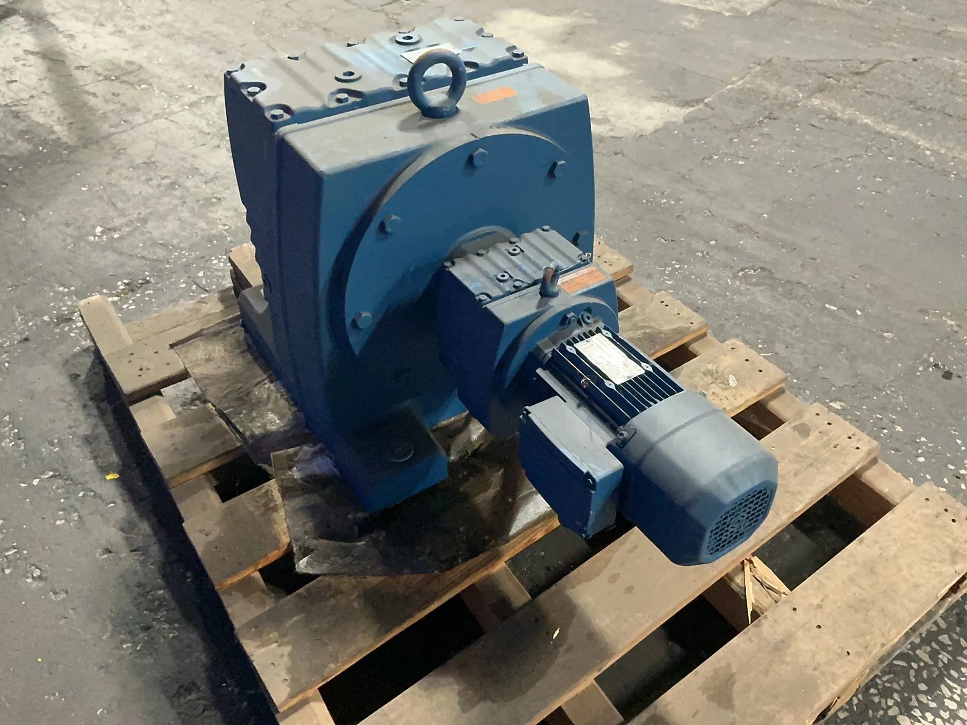 1 HP @ 1740 RPM, Sew #R147R77DRE80M4BE1HR, Gear Drive, 1.44 A - Image 1