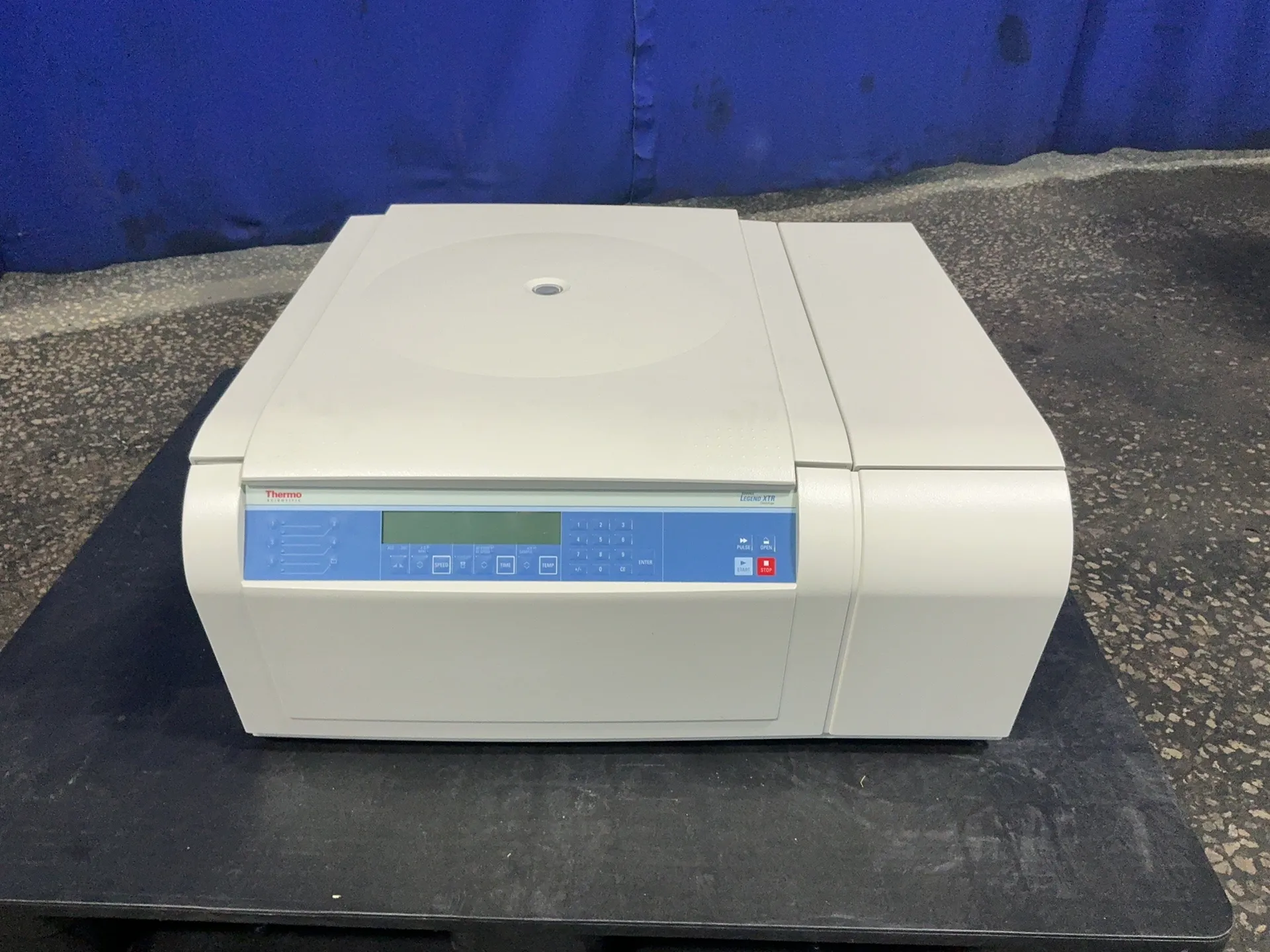 Thermo Scientific #Sorvall-Legend-XTR, Lab Centrifuge, 1400W, R134a, 2015 - Image 4