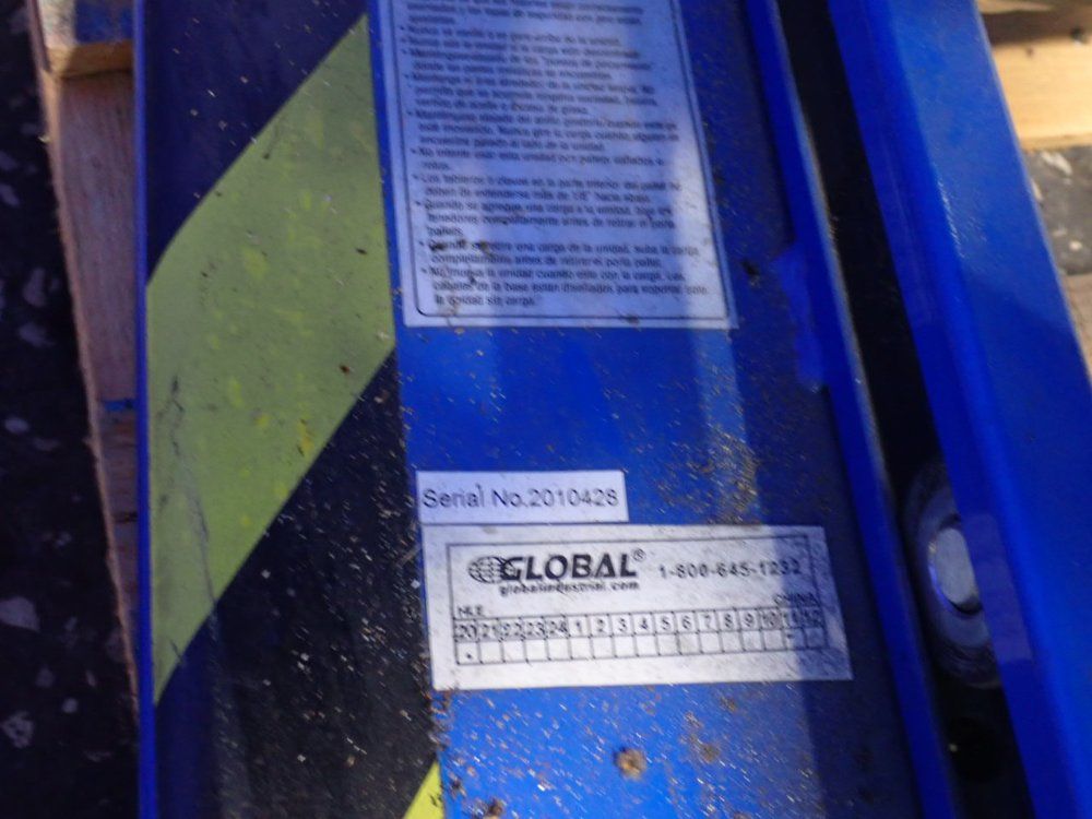 44" Global Industrial, Pallet Positioner - Image 3