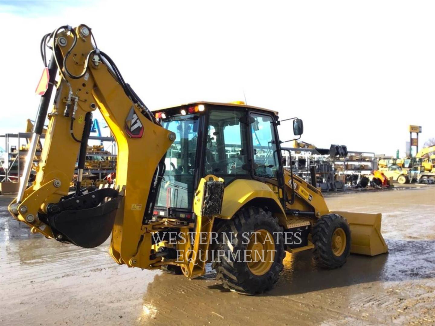 Cat 420, Backhoe Loader, 121 hours, S/N: H8T04748, 2024 - Image 2