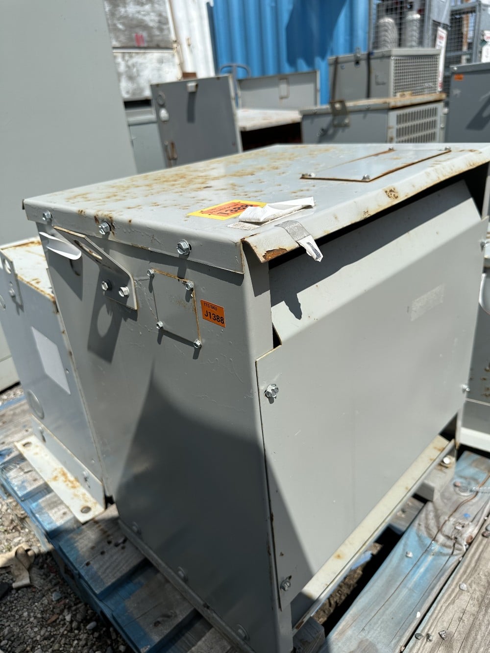 112 KVA 600 Primary, 480 Secondary, REX Mfg., auto transformer, 3-phase, 60Hz - Image 2
