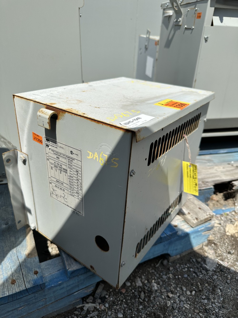 3 KVA 600 Delta Primary, 208Y/120 Secondary, Hammond Mfg., Dry-Type Transformer, Type K, 3-phase, 60 Hz - Image 2