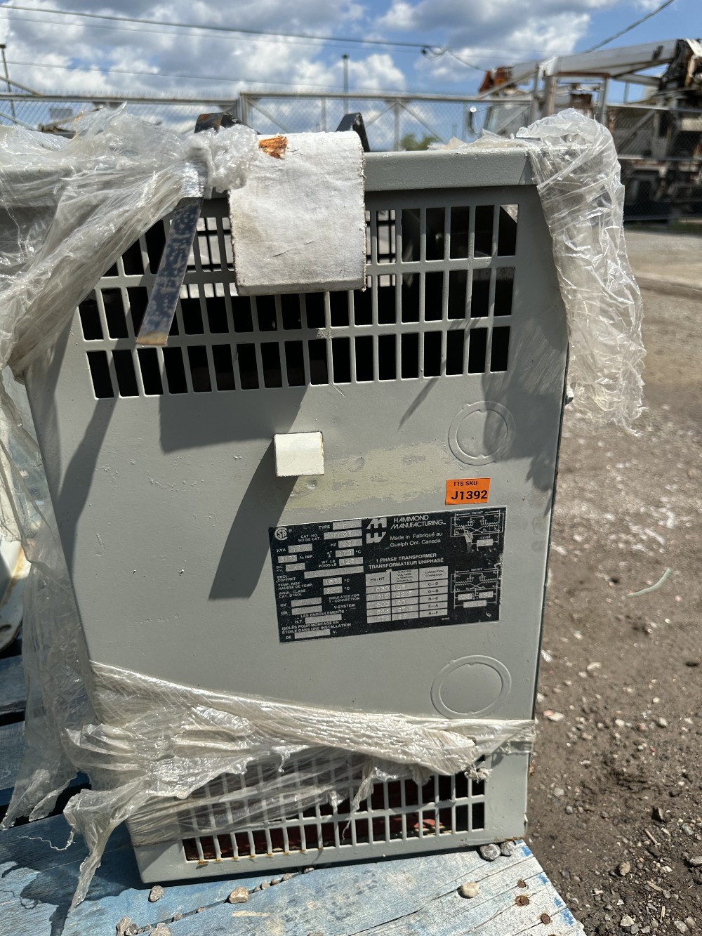 15 KVA 600 Primary, 120/240 Secondary, Hammond Mfg., Dry Type Transformer, Type F, 60 Hz - Image 2