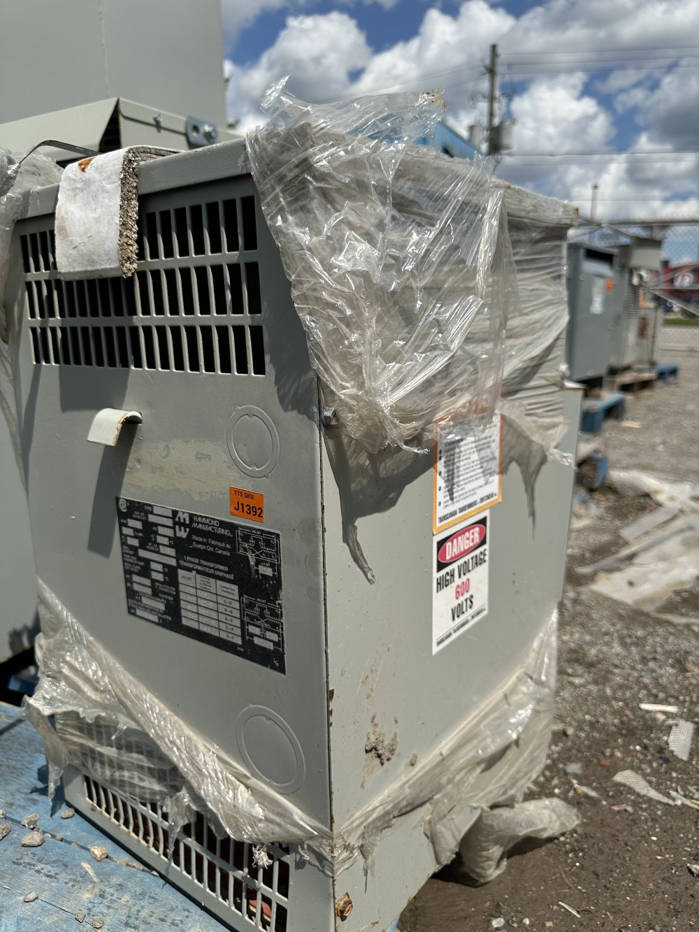 15 KVA 600 Primary, 120/240 Secondary, Hammond Mfg., Dry Type Transformer, Type F, 60 Hz - Image 3