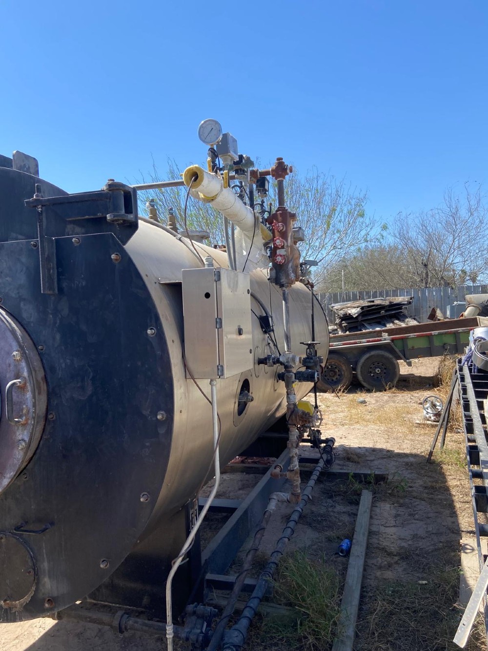 250 HP Victory Energy (York Shipley) #FTB, 3 pass firetube boiler, 150 psi steam, Stainless Steel jacket - Image 5