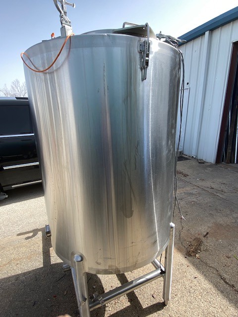 200 gallon Vertical stand mounted multi use Stainless Steel tank - Image 2