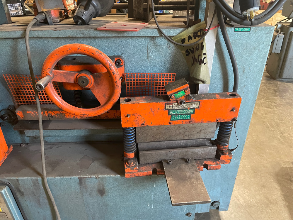 6" x 6" x 3/8" Scotchman #6509-24M,, ironworker, 65 ton, 4 station, 1999 - Image 10