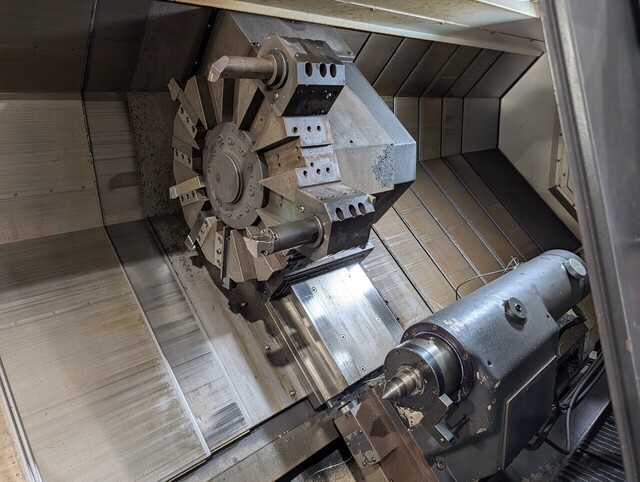 Hyundai Wia #L400LC, CNC Lathe, 24.8" turning diameter, 83.5" turning length, 15" chuck, 4.6" bar, 50 HP - Image 4