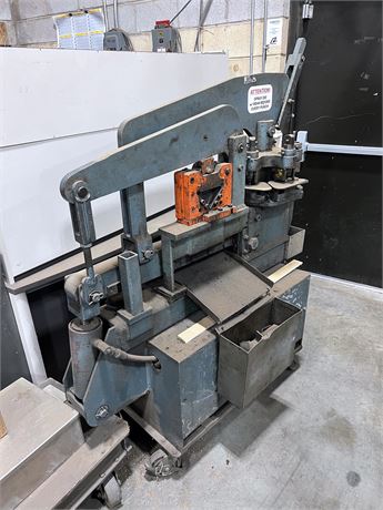 3" x 3" x 5/16" Scotchman #4014T, hydraulic ironworker, 40 ton, 4" throat, 1" punch capacity, 1/2" x 6" flat - Image 2