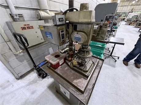 SpeedyCut #ST-1-KU, tapping machine, 5/16" capacity in mild steel, 2" stroke, change-gear lead screw, 100 psi - Image 1