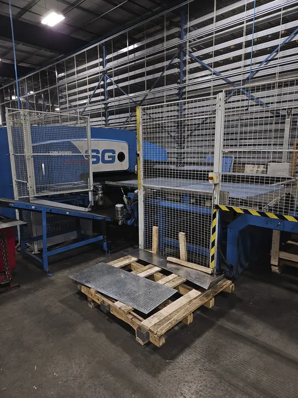 Finn-Power #Shear-Genius-SG8, CNC punch shear combo, 33 ton, 170" x 60" sheet, .315" thickness, 3.5" max - Image 2