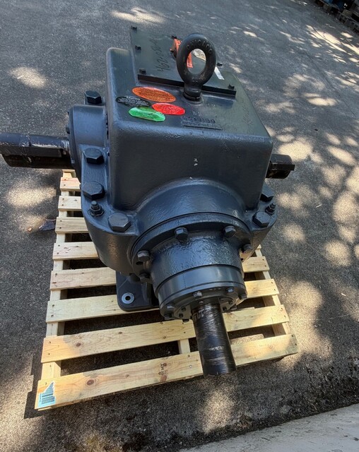 60 HP @ 450 RPM, Falk #2100GHB1-KS, gear reducer, 2.76 :1 ratio - Image 7