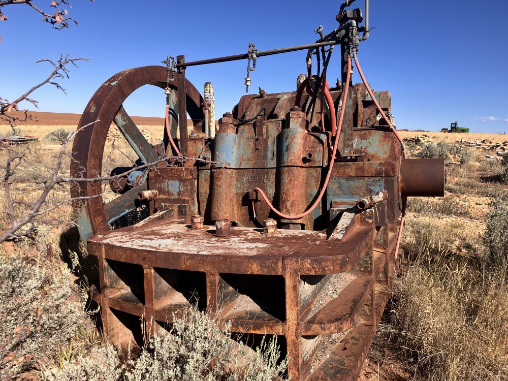 21" x 36" Traylor, Jaw Crusher, 72" flywheel - Image 5