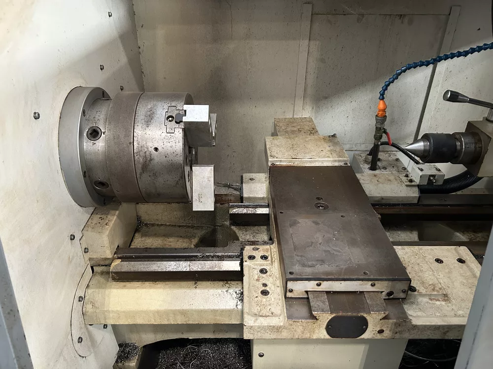 Kent #KLS1840N, CNC Lathe, 18" swing, 39.4" centers, 9.84" turning diameter, 10" chuck, 3" bar, 2000 RPM, 7.5 - Image 4